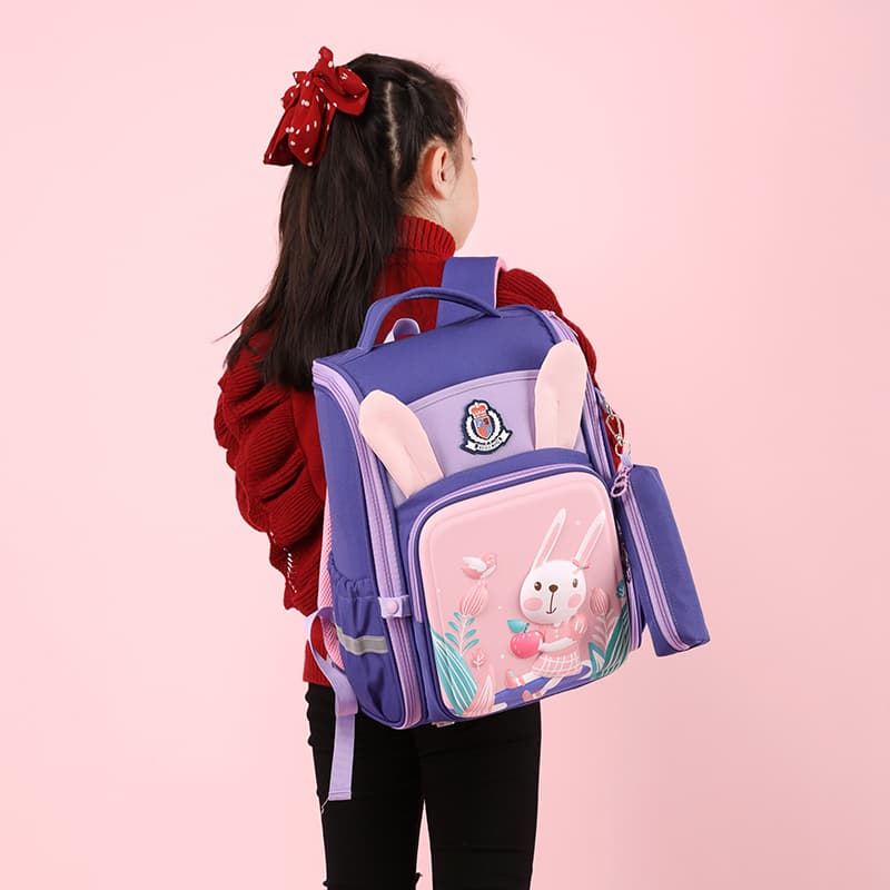 805 Laptop Backpack for School Girl Model Back Display