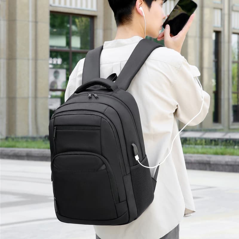 5050 Business Laptop Backpack Model  Charging Display