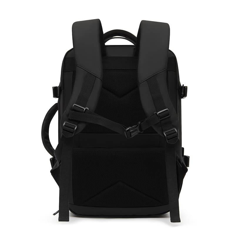 K02 Expandable Backpack Sternum Strap Display